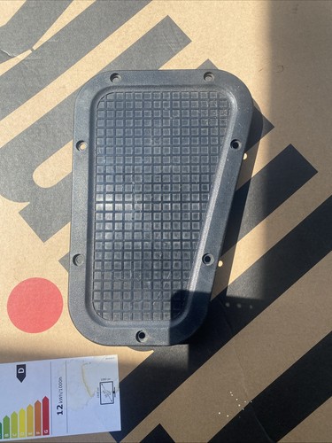 Land rover defender wing top - rover,