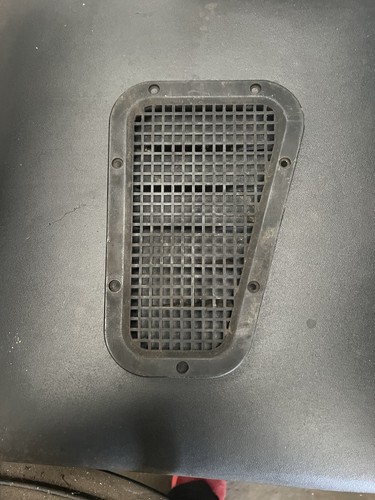 Land rover defender - defender, vent